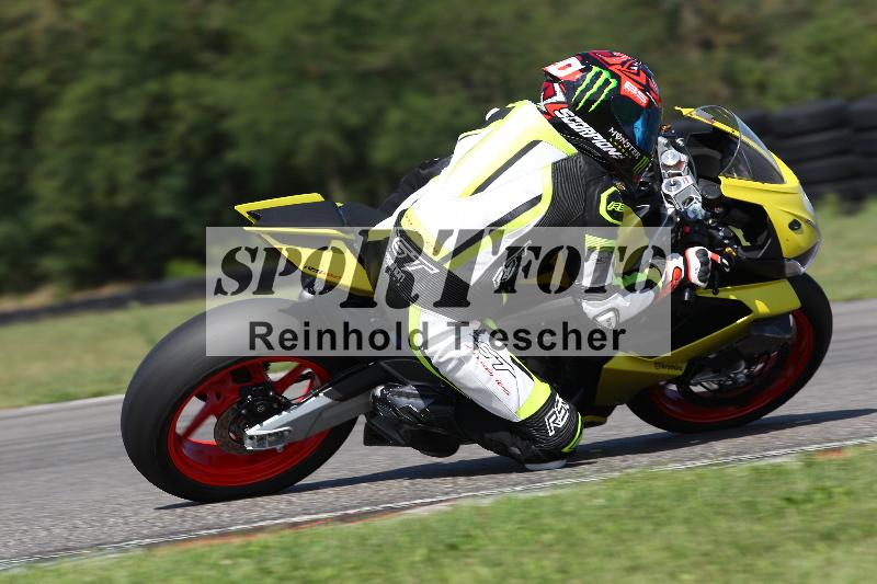 Archiv-2022/57 29.08.2022 Plüss Moto Sport ADR/Freies Fahren/80